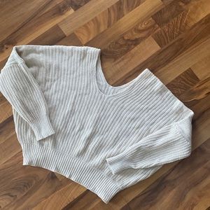 Loose fit sweater